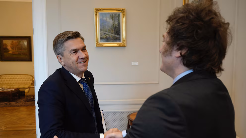 Javier Milei viaja a mañana a Chaco para participar de la convención evangelista “Invasión del amor de Dios”